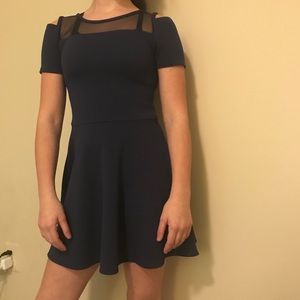Shoulder cut out dress!